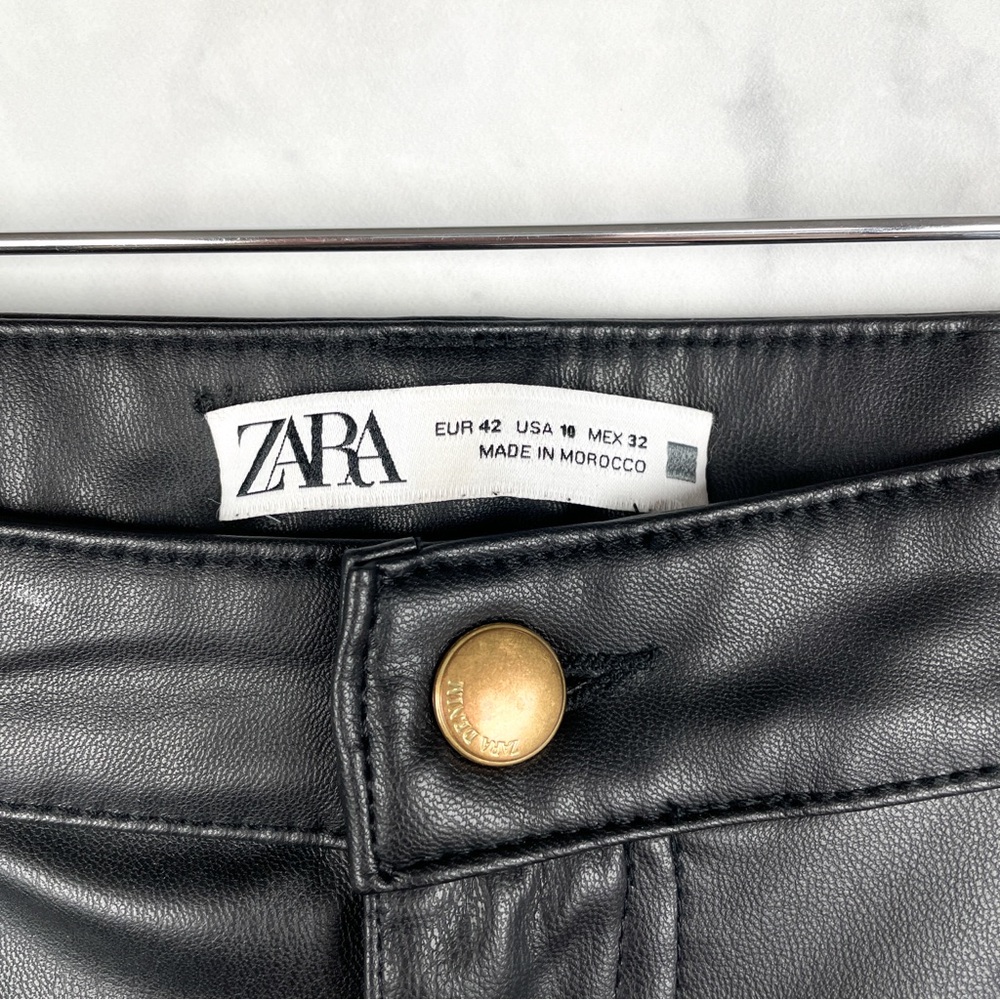 Zara Slim Flare Faux Leather Split Hem Trouser Pants Straight Leg Vegan Black 10 - Picture 4 of 6